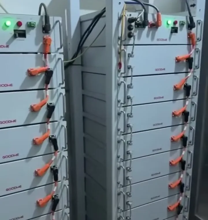Rows of lithium battery cabinets in a 100 kW battery bank